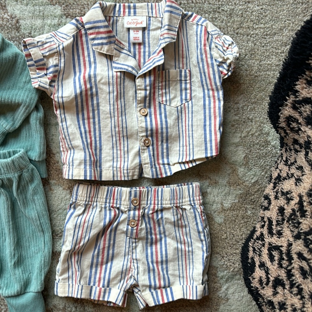 Two matching Cat and Jack outfits 0-3 months - Picture 3 of 4